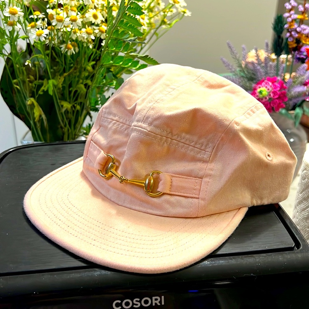 Supreme hat; used; adjustable size
